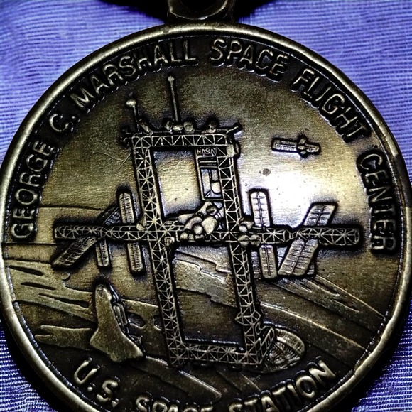 George c Marshall space flight center US space station pendant - Picture 1 of 1